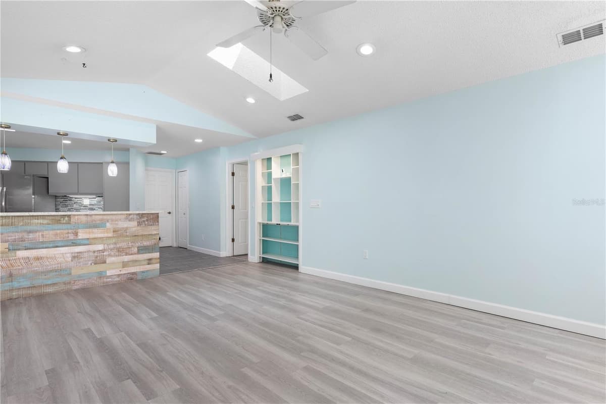 6 CHERRY COURT — photo 22 of 74