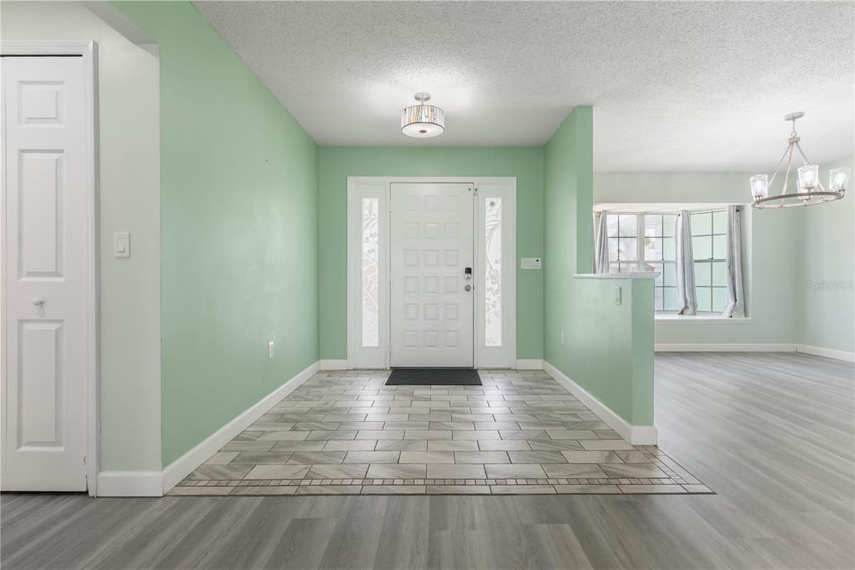 6 CHERRY COURT — photo 9 of 74
