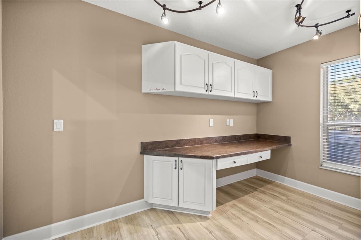 4860 ANGUS DRIVE — photo 37 of 67