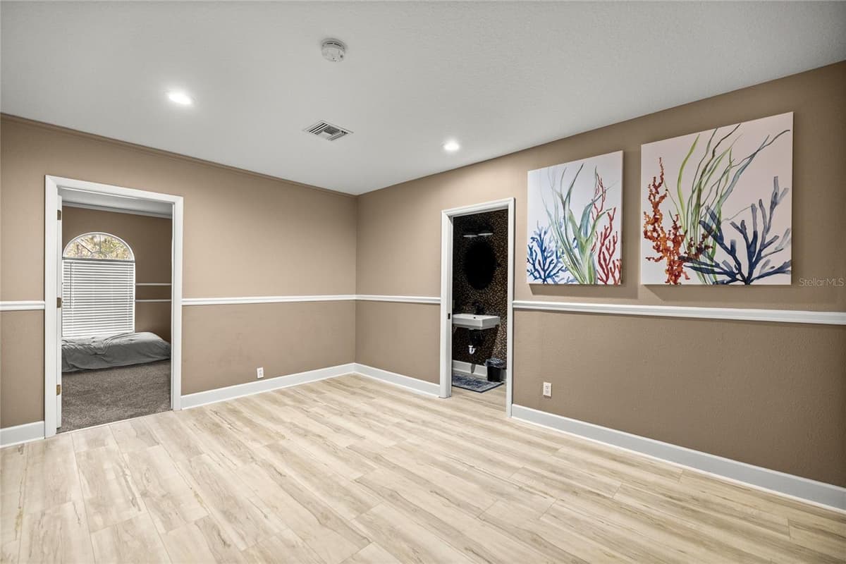 4860 ANGUS DRIVE — photo 38 of 67