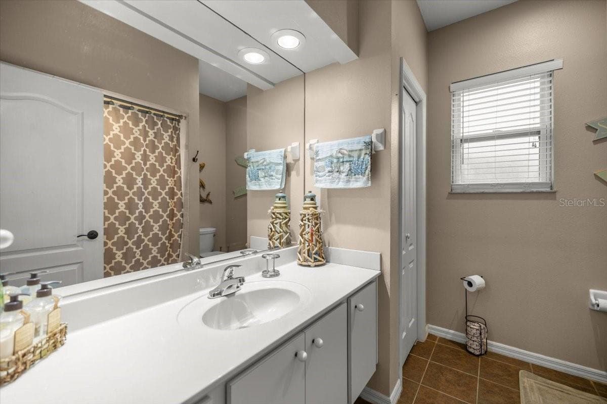 4860 ANGUS DRIVE — photo 32 of 67