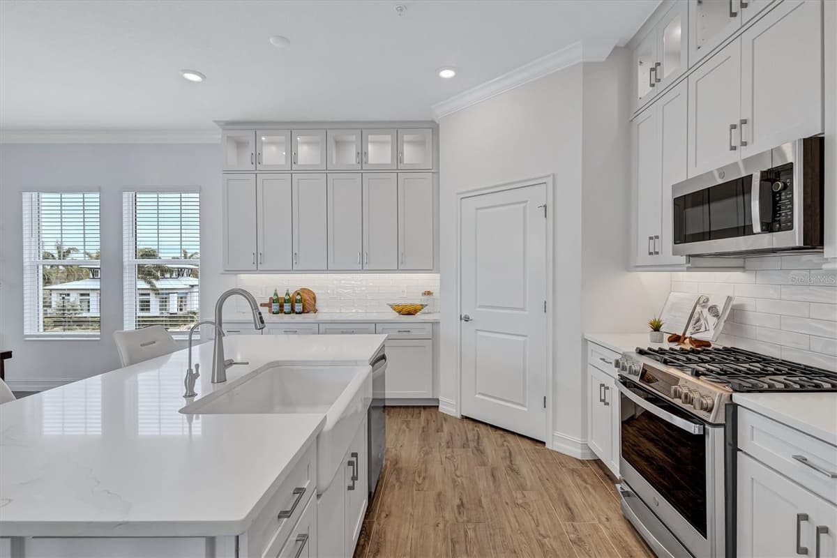 3027 BERMUDA SLOOP CIRCLE — photo 12 of 54