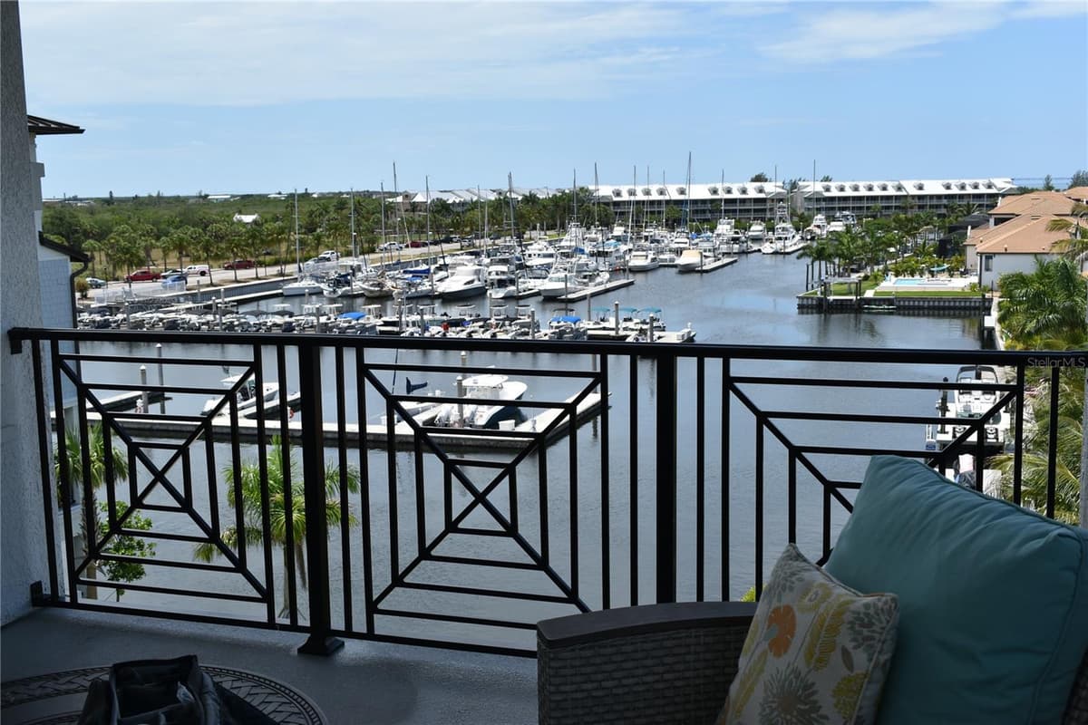 3027 BERMUDA SLOOP CIRCLE — photo 37 of 54
