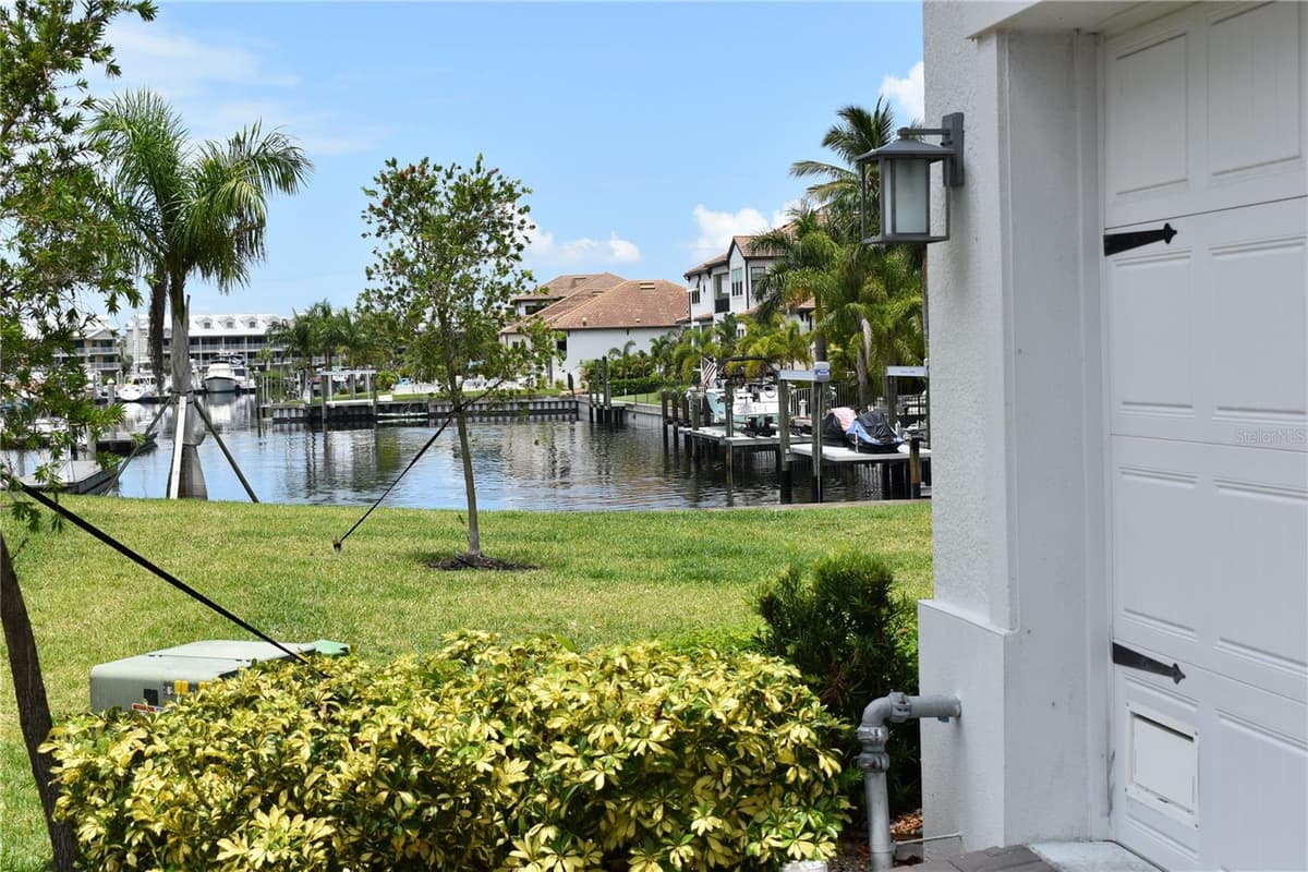 3027 BERMUDA SLOOP CIRCLE — photo 3 of 54
