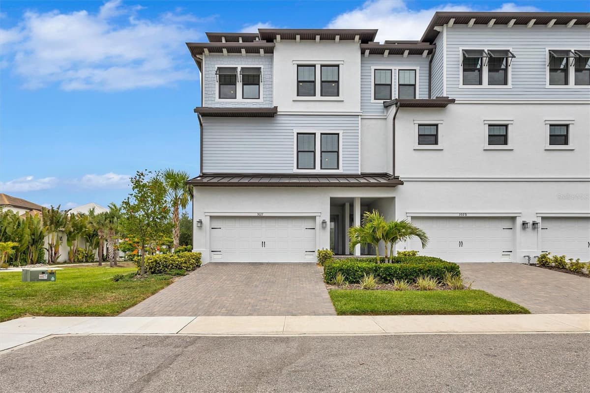 3027 BERMUDA SLOOP CIRCLE — photo 2 of 54