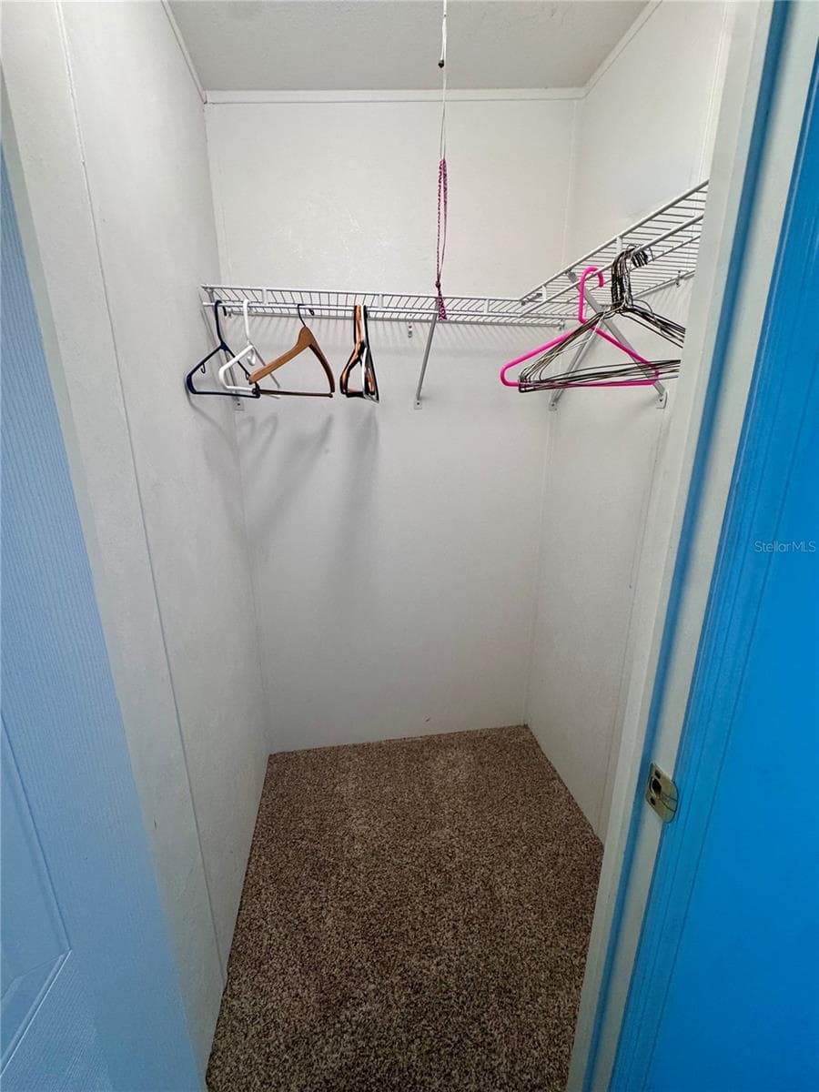 4385 MAPLE AVENUE — photo 14 of 20