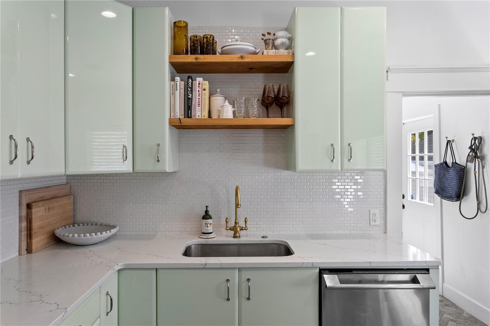 3407 SAN PEDRO STREET — photo 15 of 41
