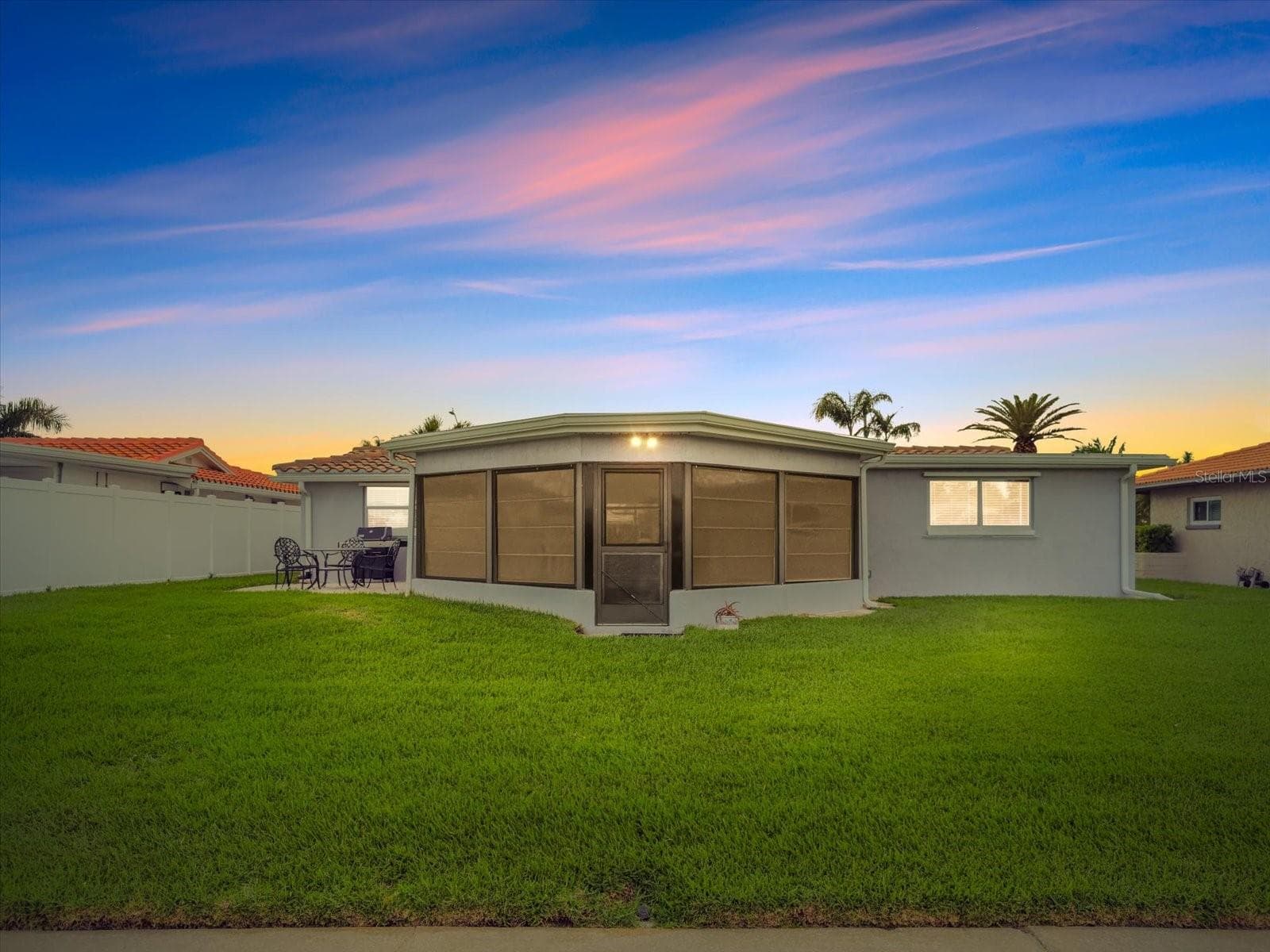 5008 DORY DRIVE — photo 41 of 53