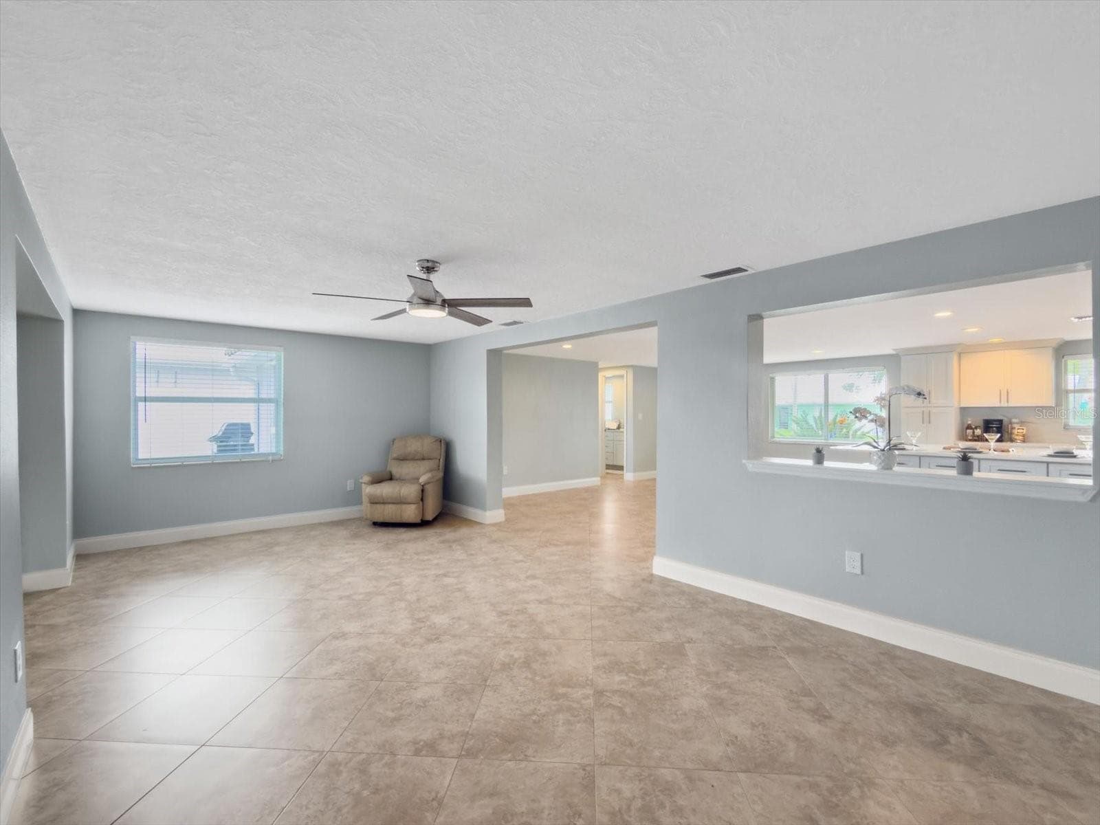 5008 DORY DRIVE — photo 8 of 53