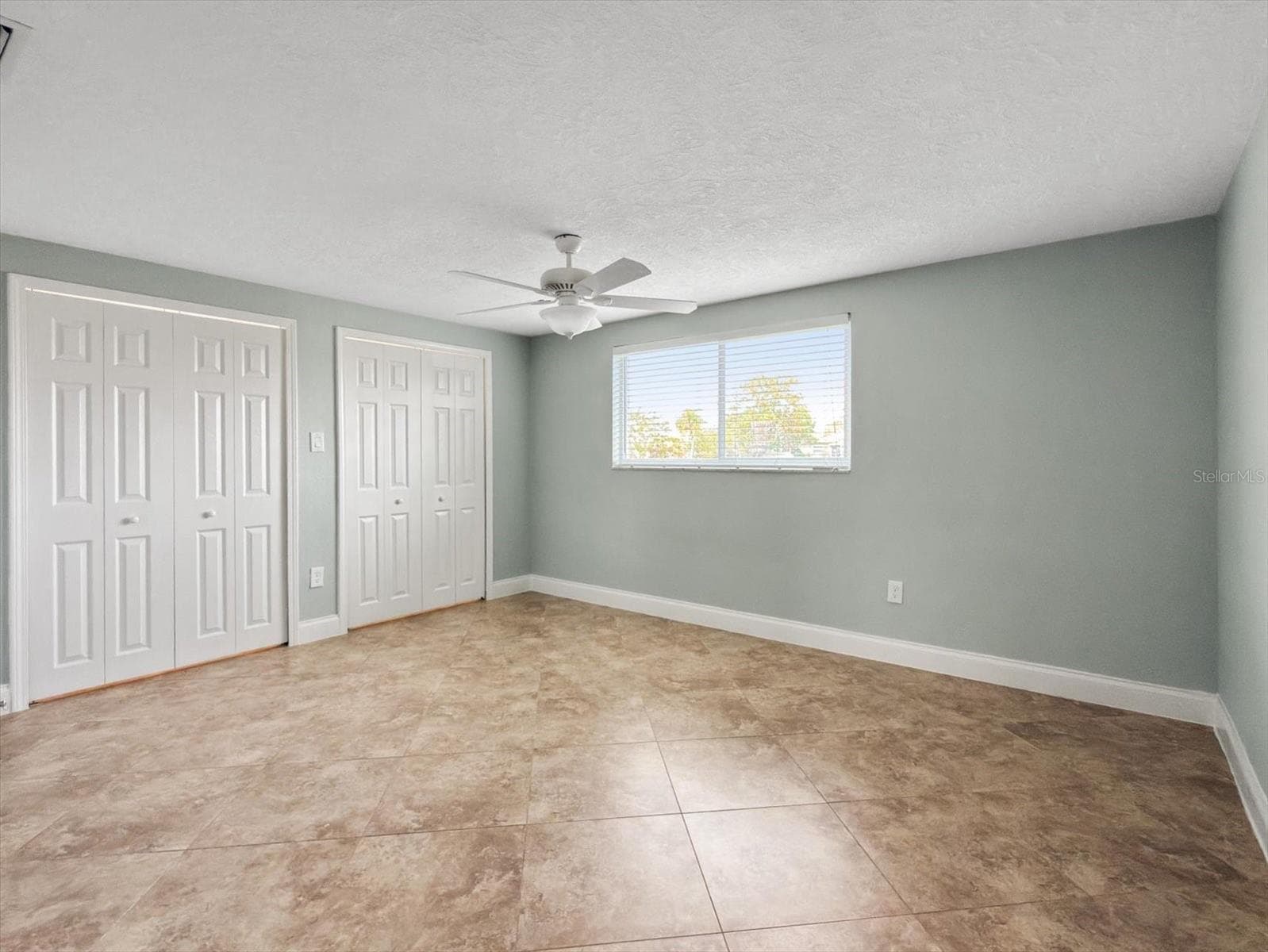 5008 DORY DRIVE — photo 13 of 53