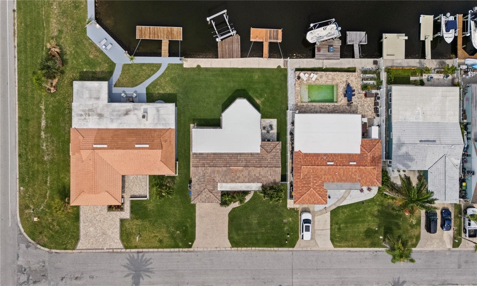 5008 DORY DRIVE — photo 52 of 53