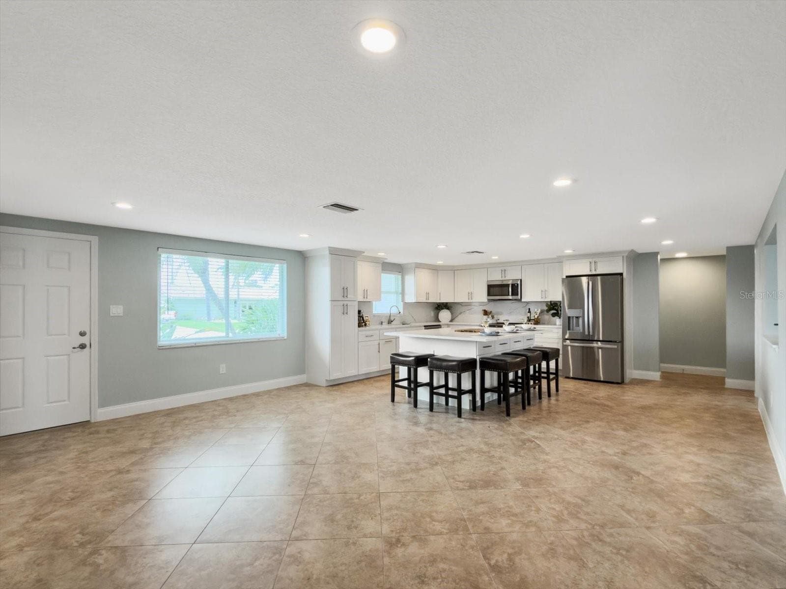 5008 DORY DRIVE — photo 31 of 53