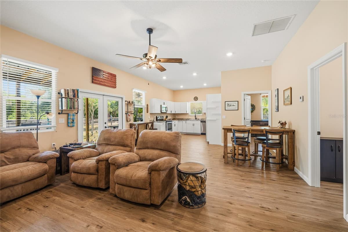 135 LINDA SUE DRIVE — photo 46 of 76