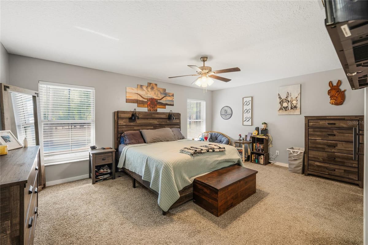 135 LINDA SUE DRIVE — photo 12 of 76