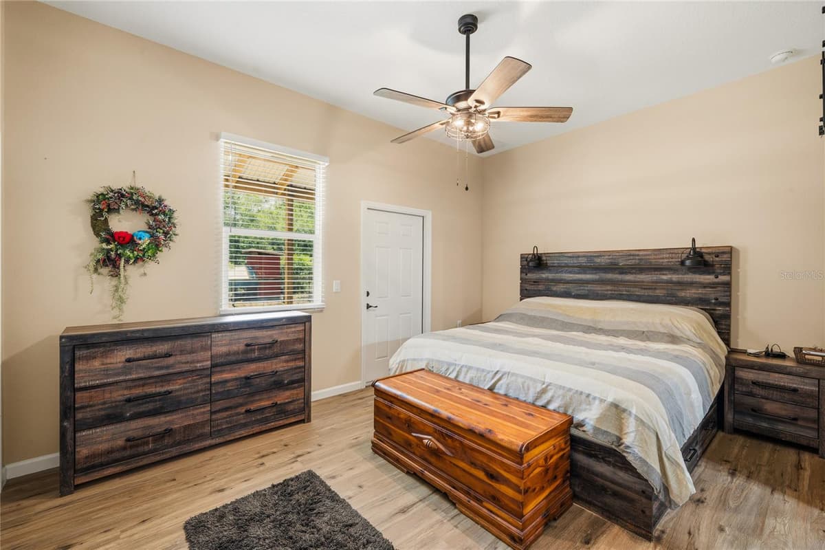 135 LINDA SUE DRIVE — photo 41 of 76