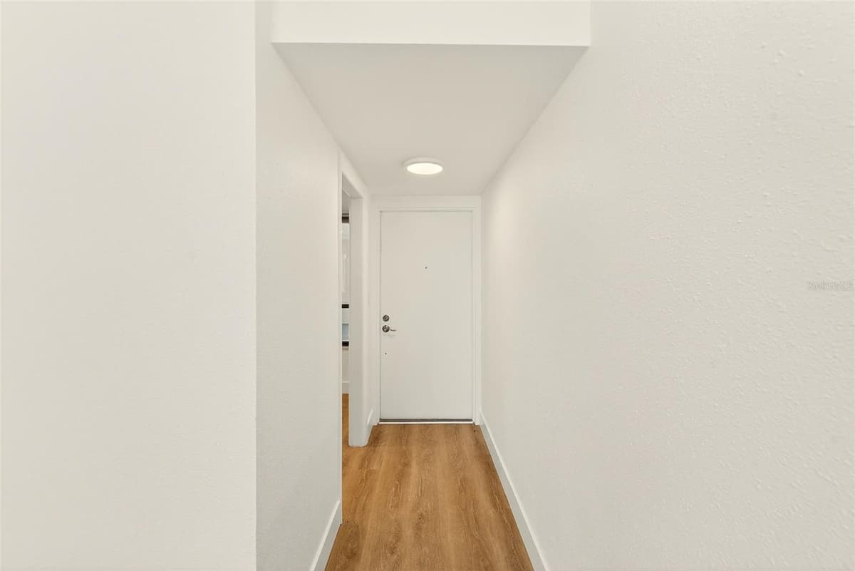 16308 GULF BOULEVARD — photo 3 of 41