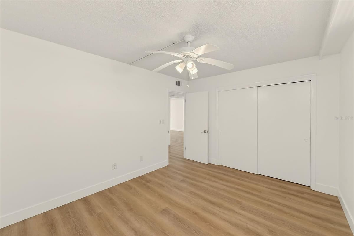 16308 GULF BOULEVARD — photo 20 of 41