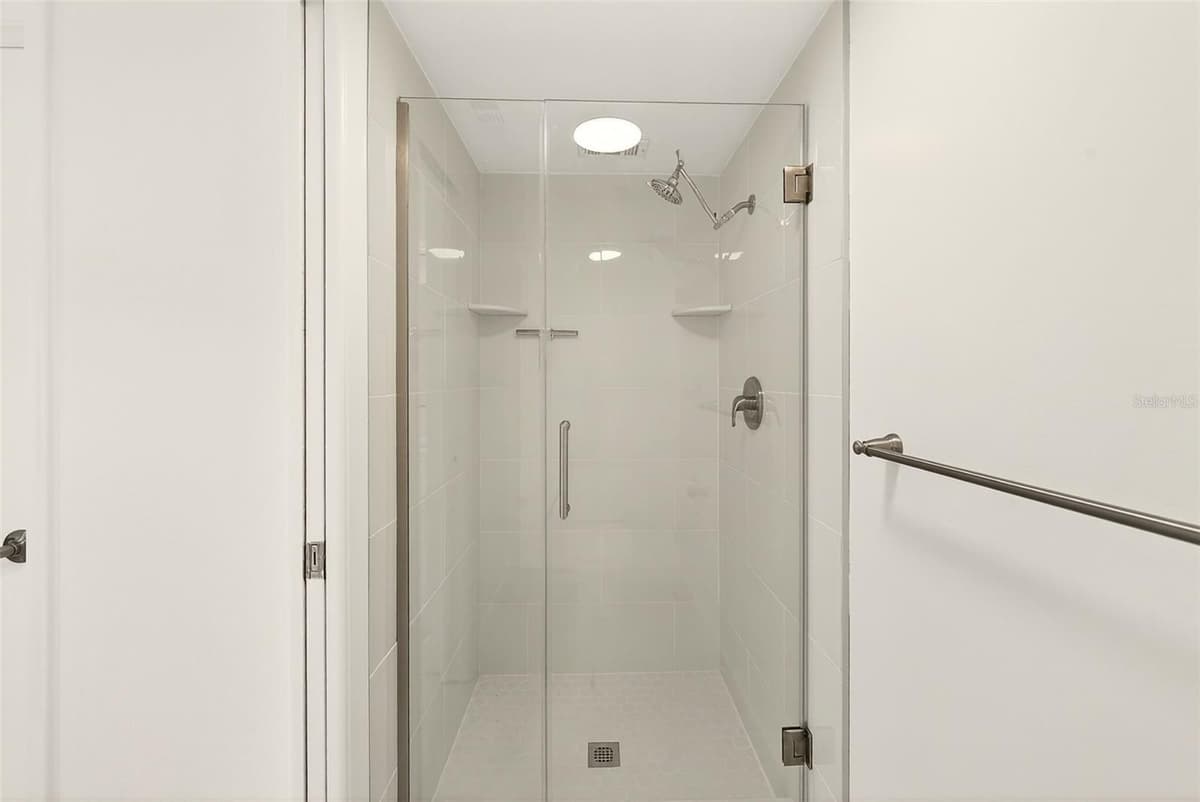 16308 GULF BOULEVARD — photo 16 of 41