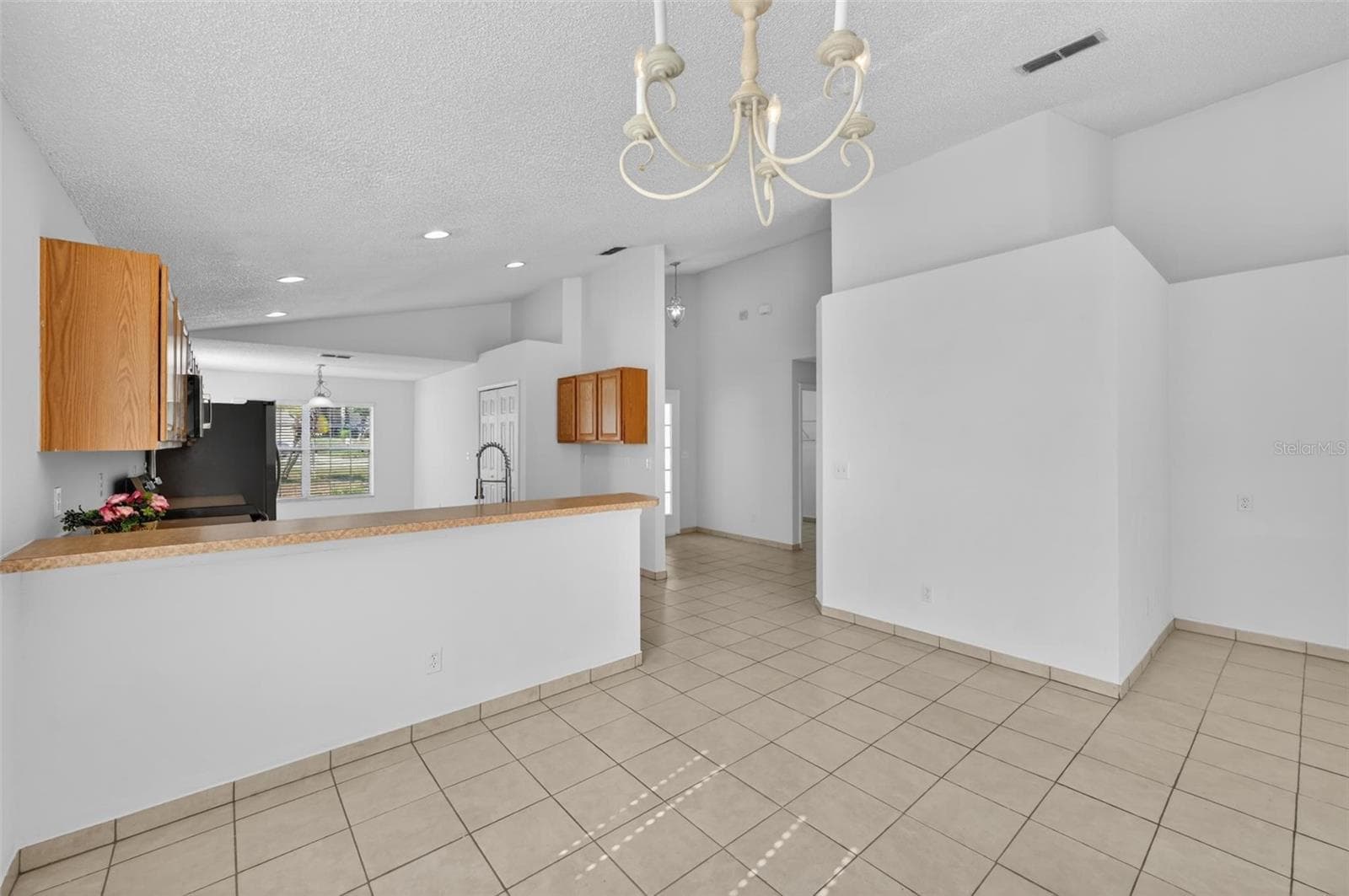 2041 NEWTOWN ROAD — photo 11 of 31