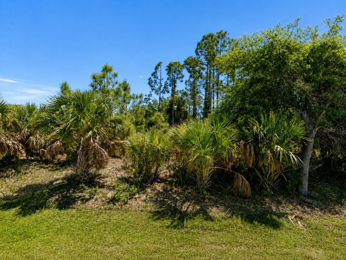7132 QUARRY STREET — photo 1 of 2