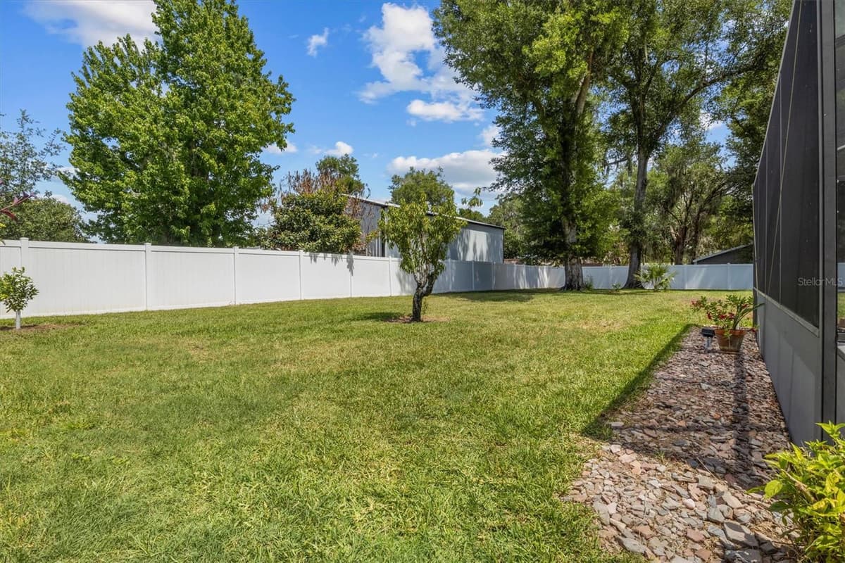 615 OAK AVENUE — photo 60 of 76