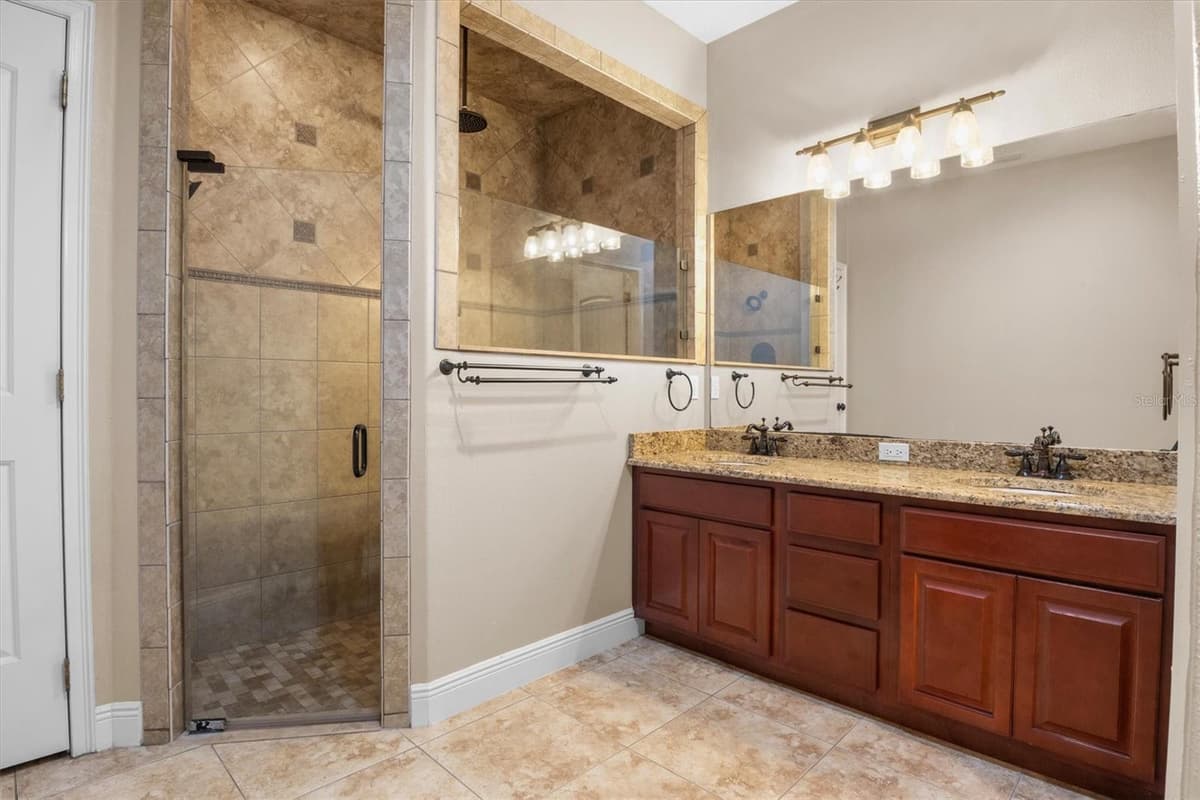 615 OAK AVENUE — photo 36 of 76