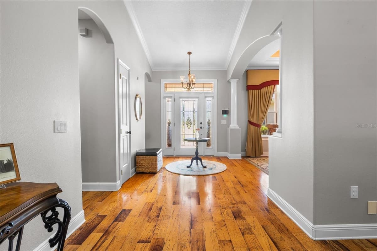 615 OAK AVENUE — photo 11 of 76