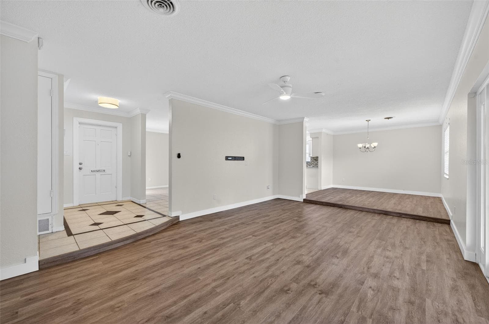 2715 PRINCE JOHN ROAD — photo 5 of 29