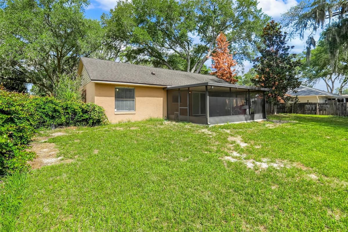 207 HOWARD COURT — photo 27 of 29