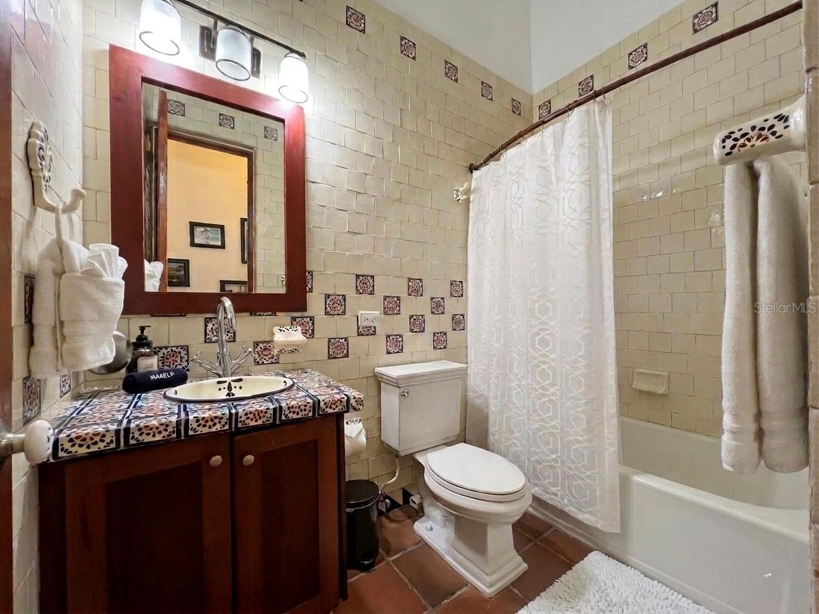 6000 BLVD RIO MAR — photo 10 of 17