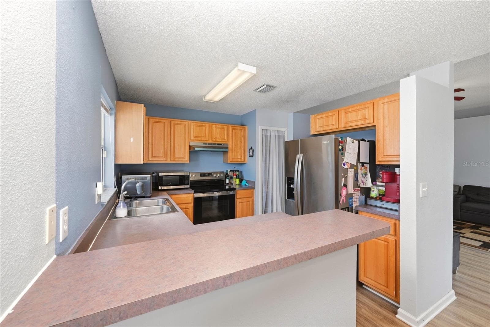 143 LAUREL RIDGE AVENUE — photo 11 of 26