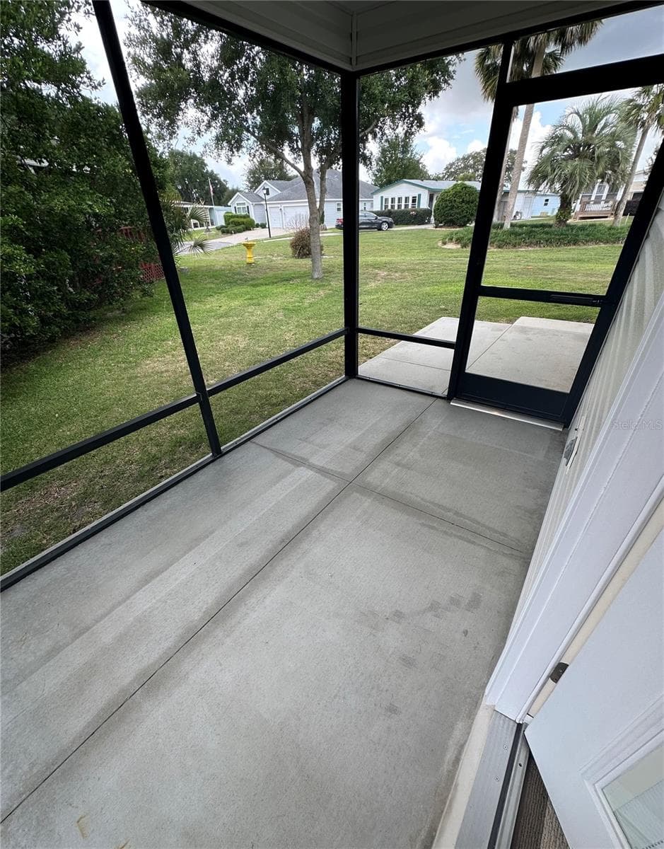716 TRUMAN AVENUE — photo 19 of 22