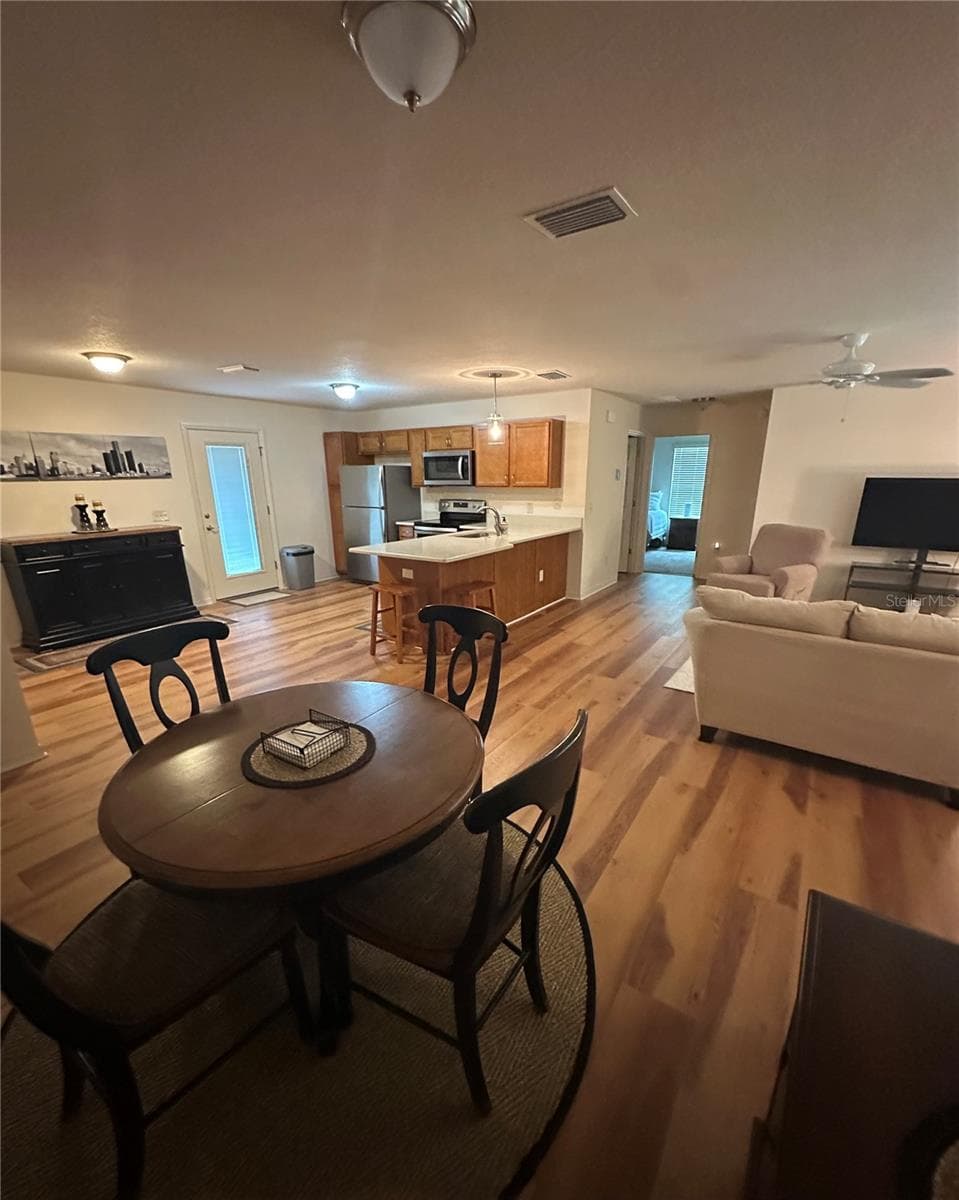 716 TRUMAN AVENUE — photo 6 of 22
