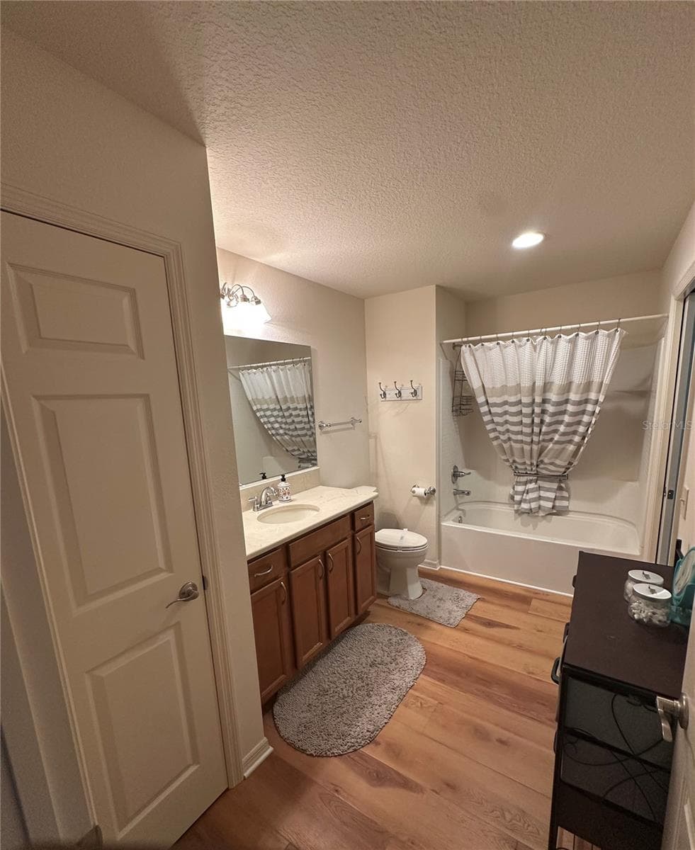716 TRUMAN AVENUE — photo 14 of 22