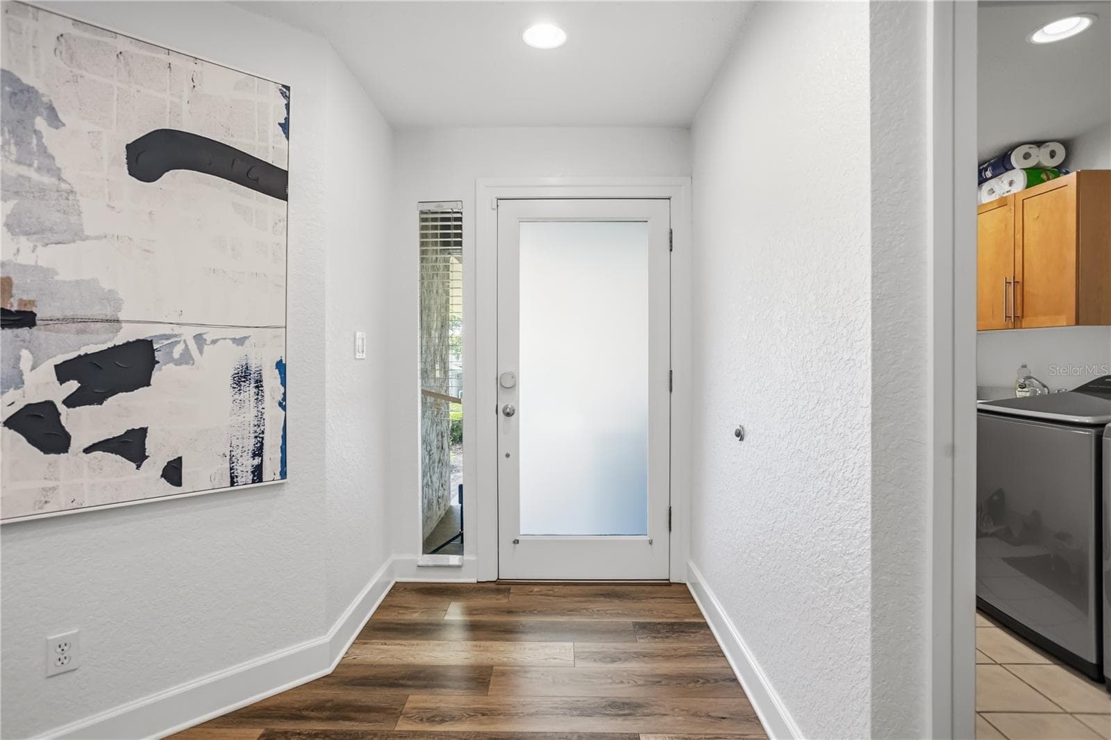 404 BARCLAY AVENUE — photo 5 of 48