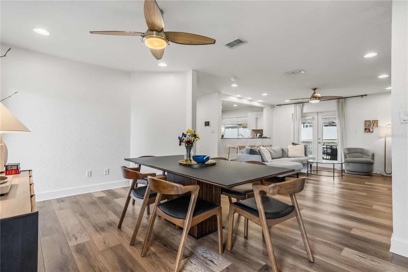 404 BARCLAY AVENUE — photo 10 of 48