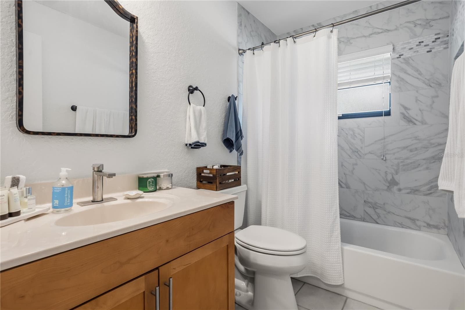 404 BARCLAY AVENUE — photo 25 of 48