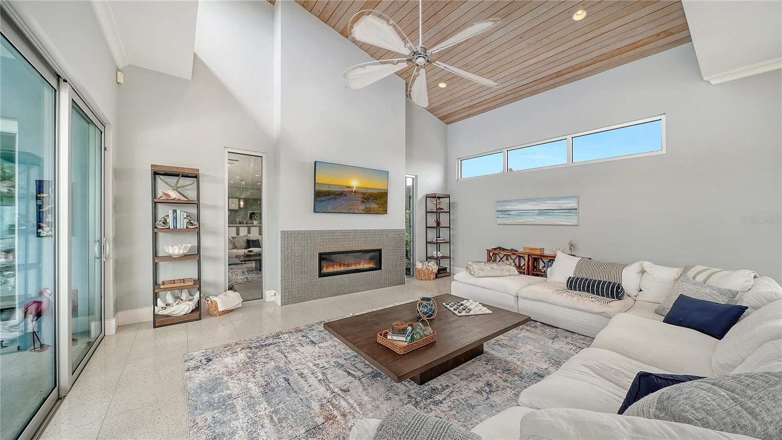 705 JUNGLE QUEEN WAY — photo 9 of 55