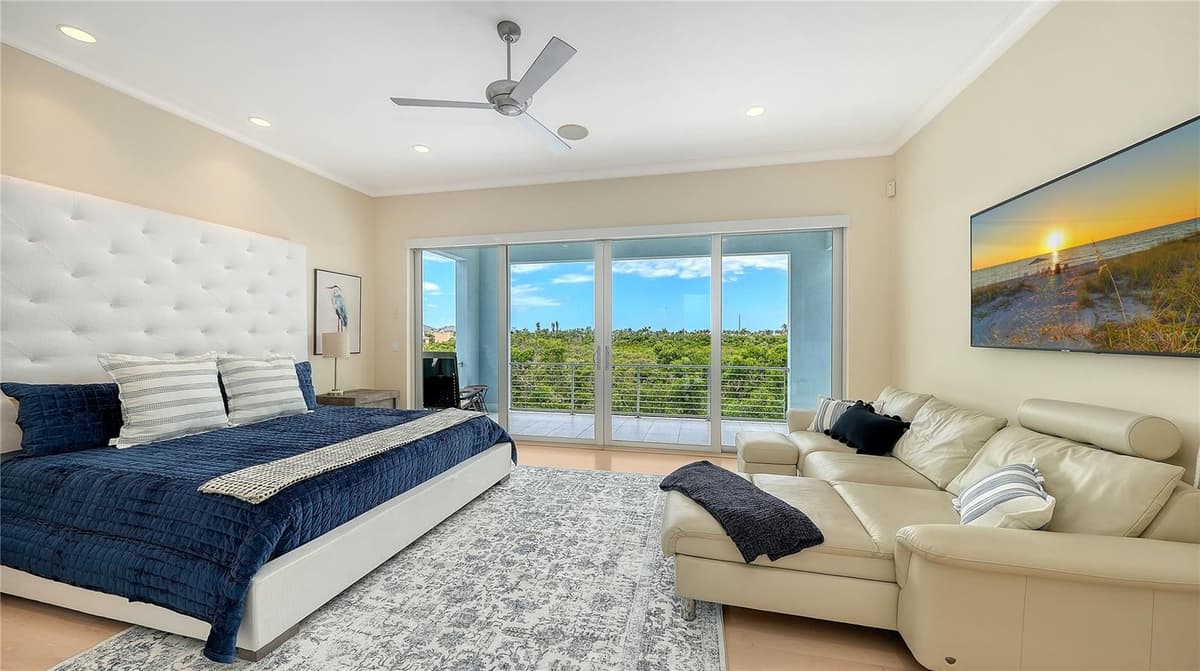 705 JUNGLE QUEEN WAY — photo 33 of 55