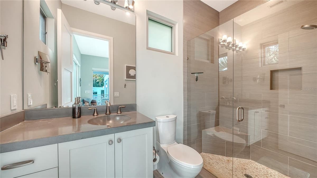 705 JUNGLE QUEEN WAY — photo 49 of 55