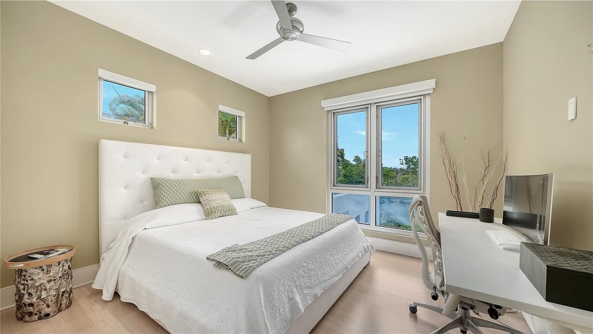 705 JUNGLE QUEEN WAY — photo 40 of 55