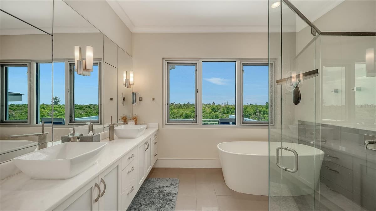 705 JUNGLE QUEEN WAY — photo 39 of 55