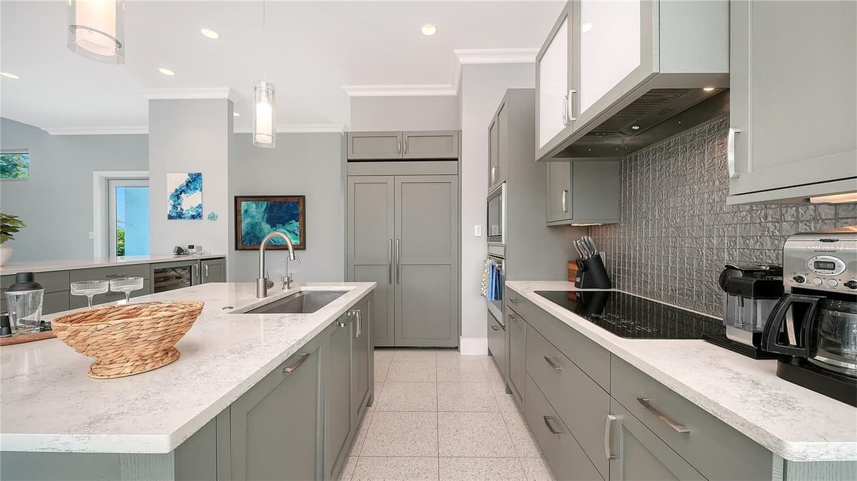 705 JUNGLE QUEEN WAY — photo 30 of 55