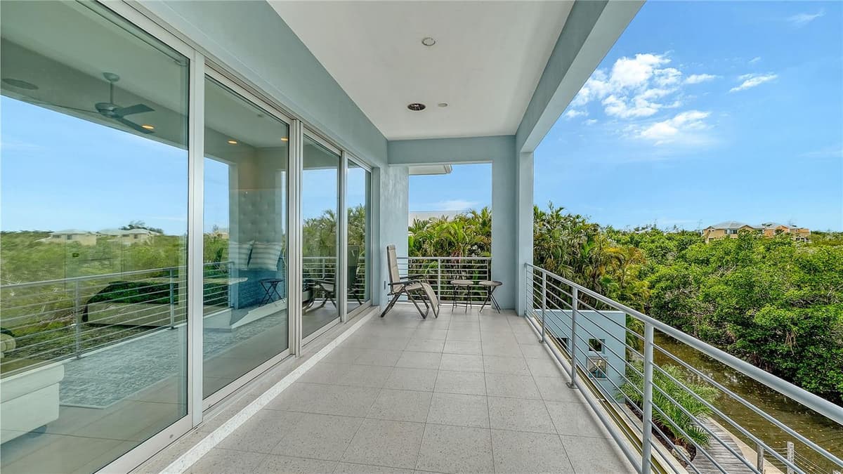 705 JUNGLE QUEEN WAY — photo 35 of 55