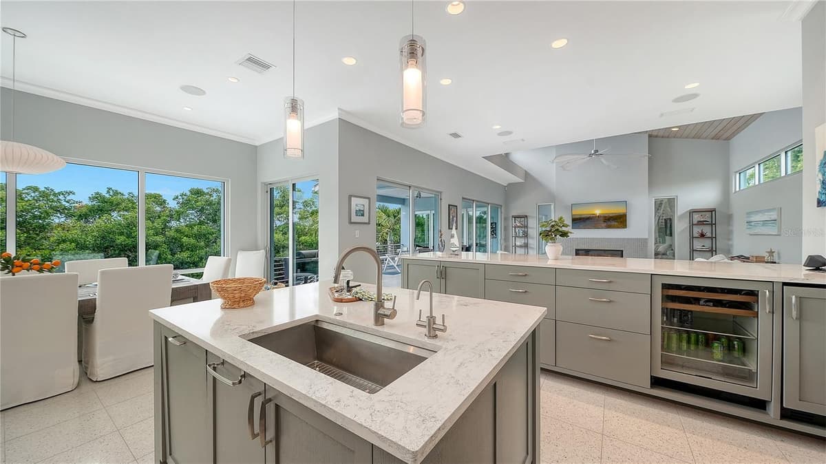 705 JUNGLE QUEEN WAY — photo 31 of 55