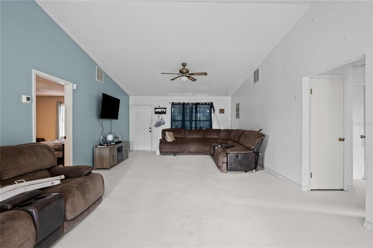 348 CR 542E — photo 7 of 49
