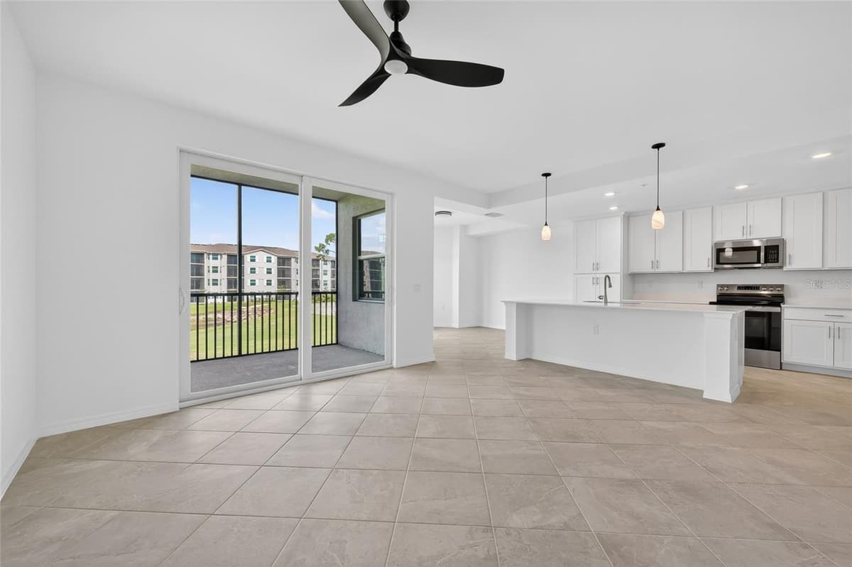 18461 COPPERHEAD COURT — photo 3 of 41