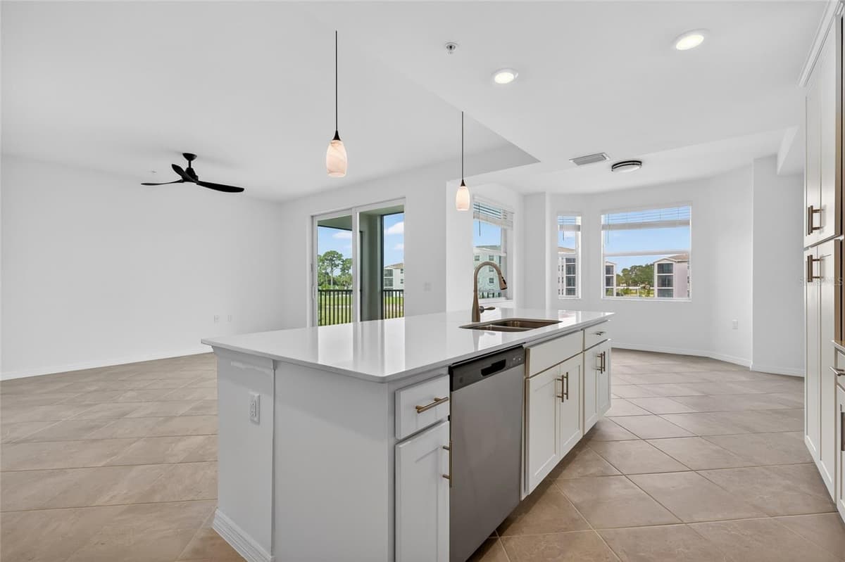 18461 COPPERHEAD COURT — photo 11 of 41