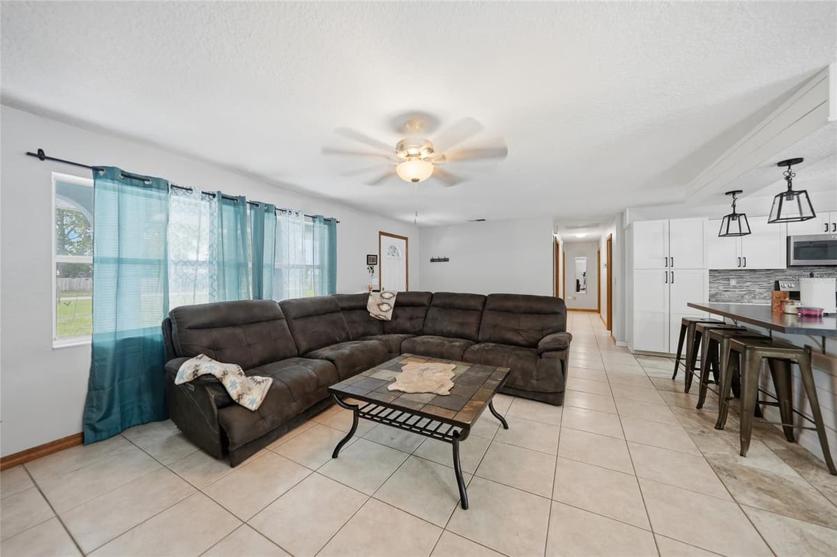 2798 LOVEJOY STREET — photo 4 of 51