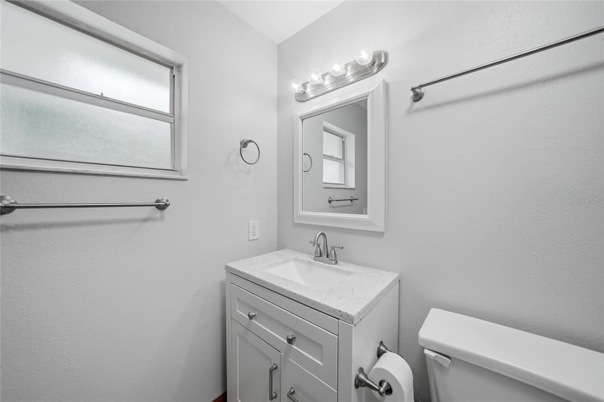 2798 LOVEJOY STREET — photo 17 of 51